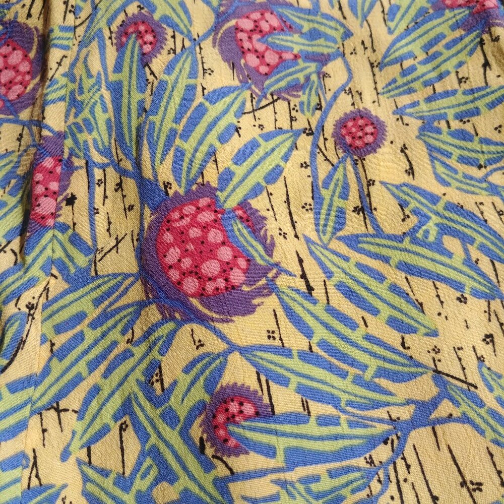 Flax Large yellow sleeveless dress with pink and green - Picture 4 of 12